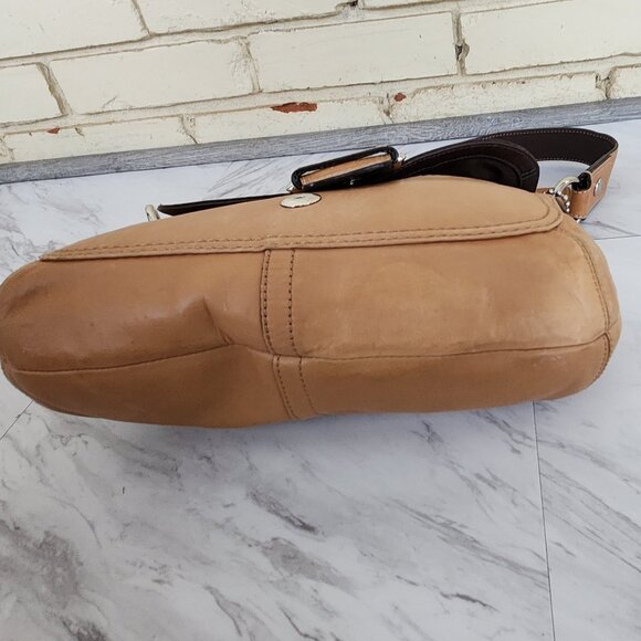 Vintage Coach Soho Tan Leather Buckle Flap Y2k Shoulder Bag m - Picture 10 of 16